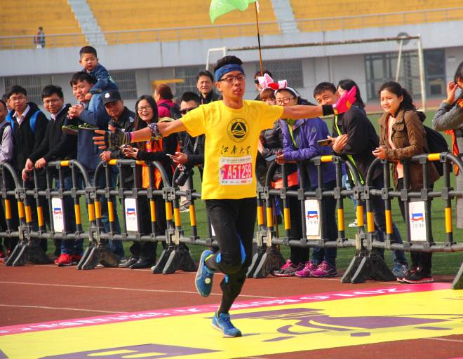 2016无锡国际马拉松赛途径我校