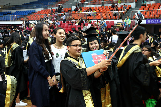 专注人生 匠心独运——江南大学2016届毕业典礼暨学位授予仪式隆重举行
