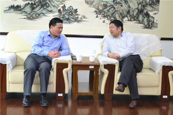 远东控股集团董事局主席兼首席执行官蒋锡培一行访问我校