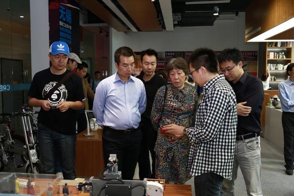 江南有约 青春《对话》——央视著名谈话节目《对话》栏目组走进我校