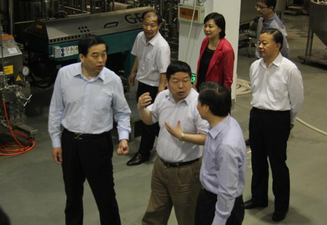 扬州市市长朱民阳率团来我校调研