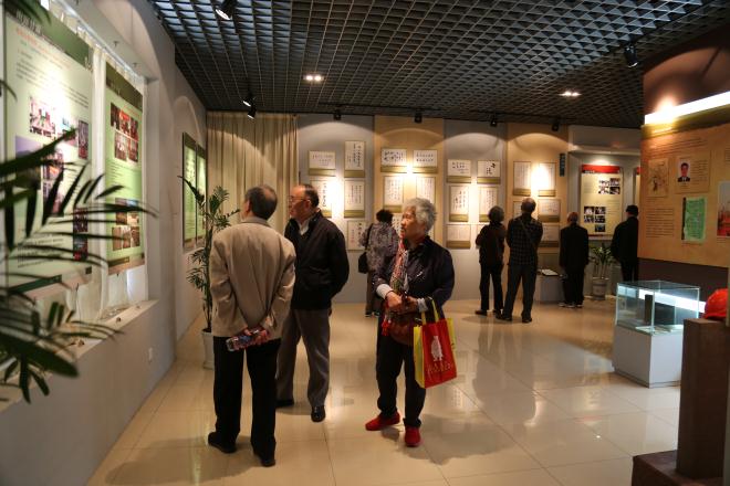 油603、粮602校友毕业五十周年返校聚会