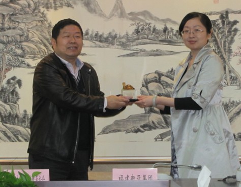 江南大学—福建新亚集团“轻工教育发展基金”捐赠签约仪式在我校举行