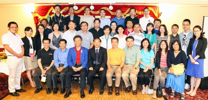 校领导看望北美校友会校友