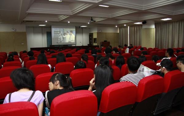 2014年江南大学“校园开放日”暨招生咨询会顺利举行