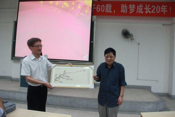 立德树人初心不改　情系学子廿年圆梦——记李宗元老师与江南学子20年情缘