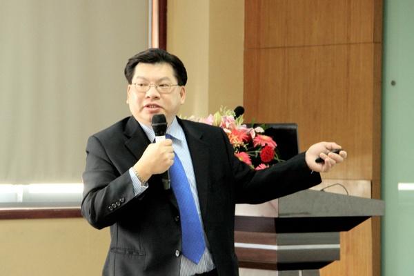 聚焦颁奖，共创辉煌——食品学院FMC奖学金颁奖典礼