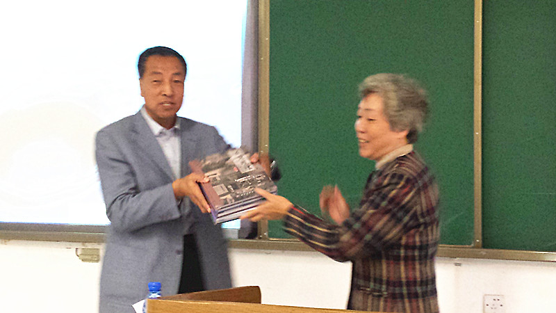 推进援疆教育工作  加强学术文化交流