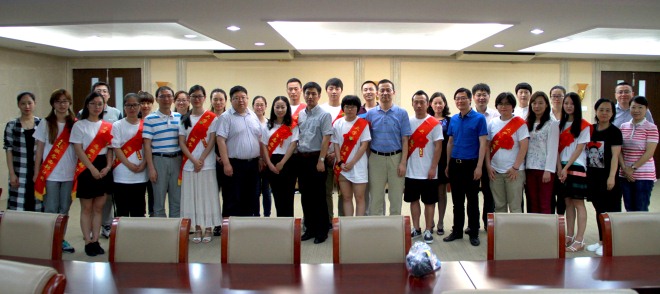 我校举行2016年大学生志愿服务西部计划、苏北计划、第十八届研究生支教团和西藏专招志愿者座谈会